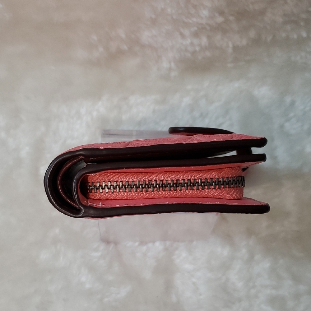 Coach Embossed Leather Medium Corner Zip Barbie Pink Wallet NWOT - Picture 6 of 8